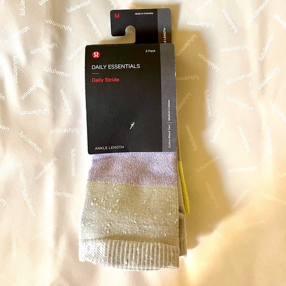 Men’s Lululemon 3-Pack Daily Stride Ankle Length Socks - Picture 2 of 6